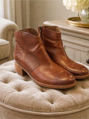 Kork-Ease Casper Chelsea Ankle Boots Women’s Sz 9M Brown Leather Comfort